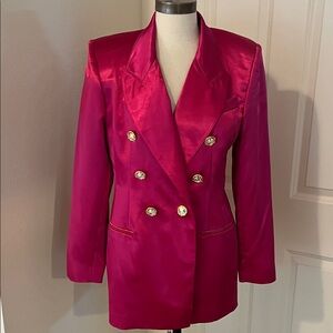 Vibrant Fuchsia Double-Breasted Women's Blazer